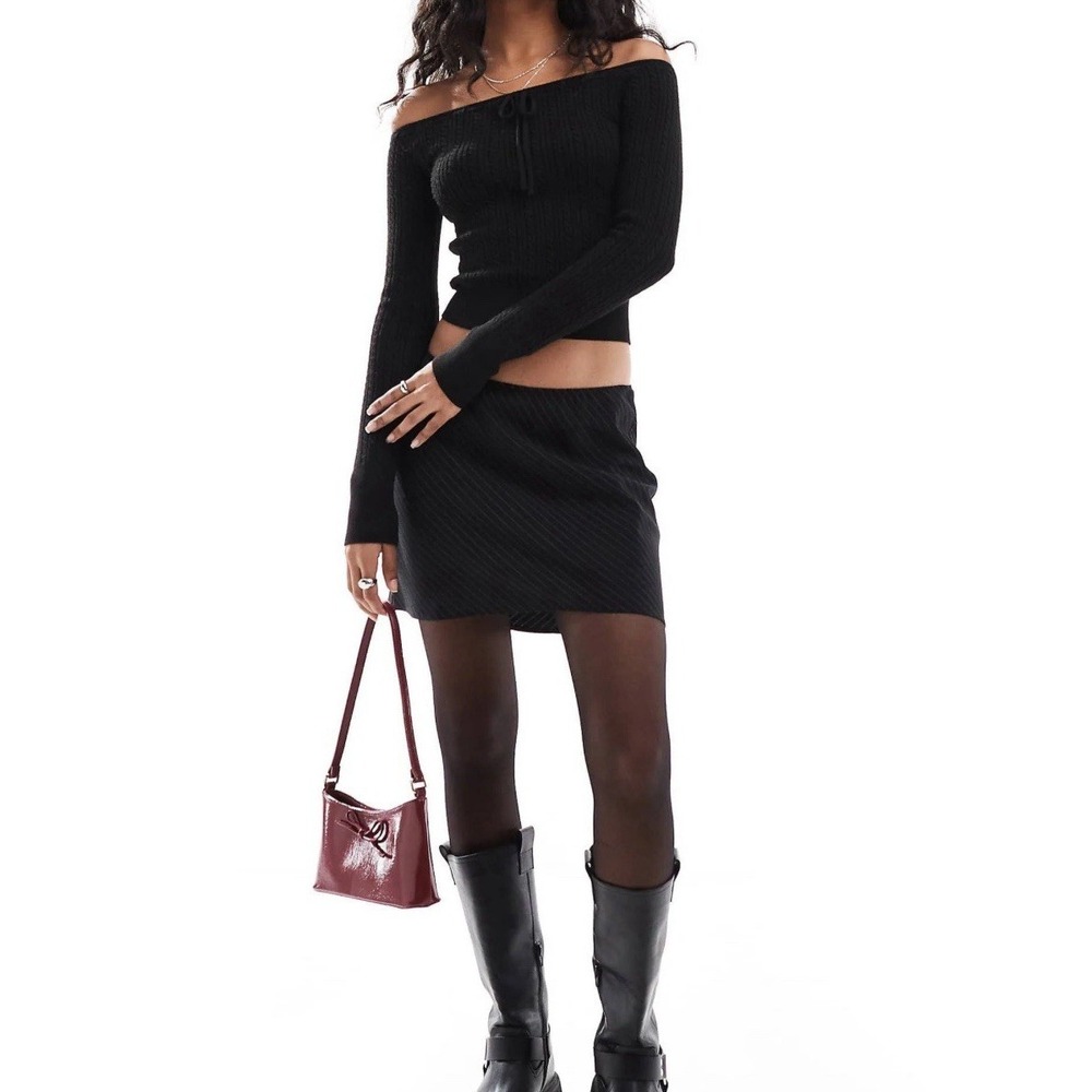 Hollister Black Cropped Cardigan Sweater Y2K Cottagecore Coquette